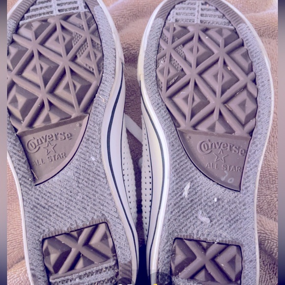 NWOB CHUCK TAYLOR ALL STAR WHITE CONVERSE 🌸 - Picture 6 of 7